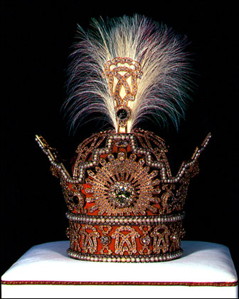 royal wedding hats images_03. Iranian National -Royal-